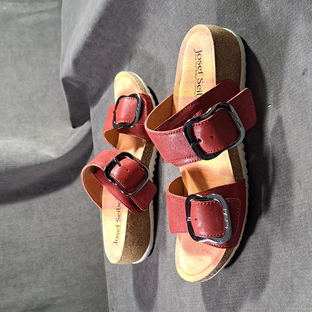 Josef Seibel Natalya 15 Red Dbl Leather Buckle Strap Sandals VG EU 37 US 6-6.5 - Picture 9 of 16